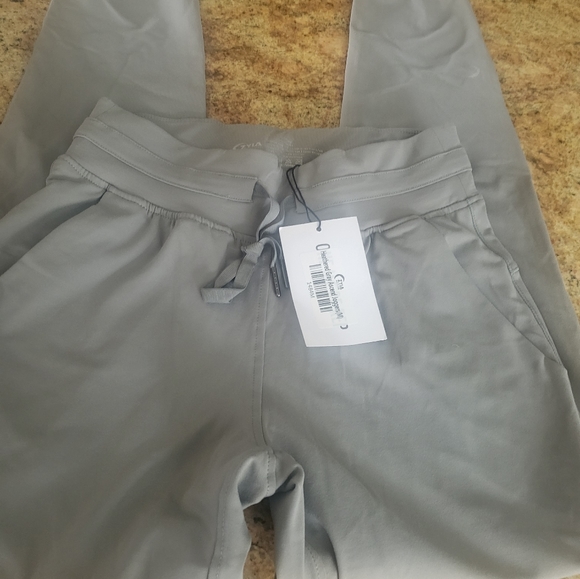 Pants - Picture 2 of 4